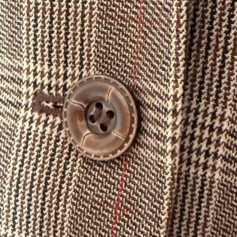 Chadwicks Classic Checkered Blazer in Brown‎ - Picture 4 of 4